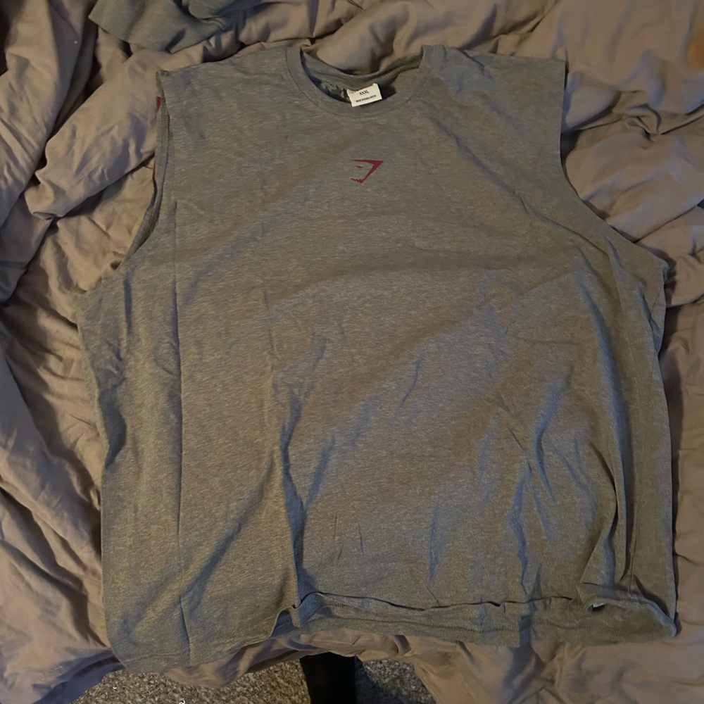 Gymshark sleeveless grey/red power shirt